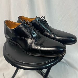 Vintage genuine leather Florsheim shoes Oxford style